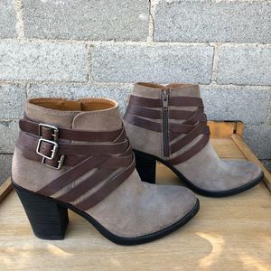 Lucky Brand  Buckle Tan Bootie, 6.5